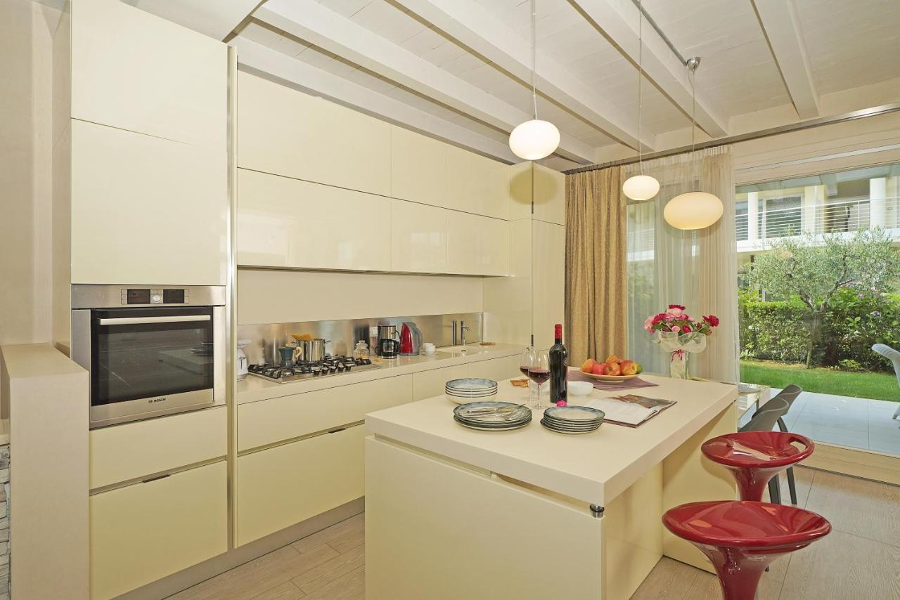Giulia Luxury Apartment Sirmione Kültér fotó