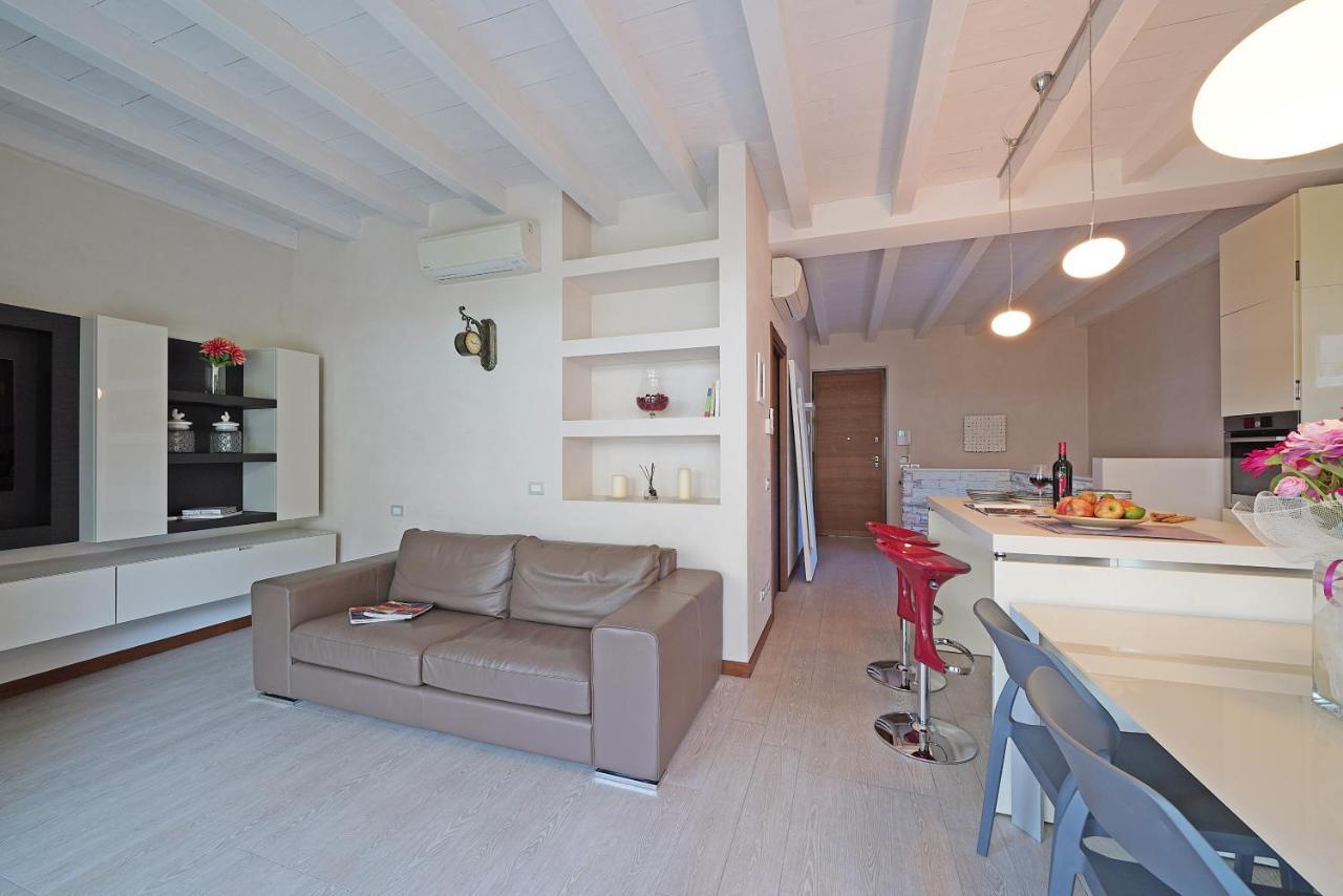 Giulia Luxury Apartment Sirmione Kültér fotó