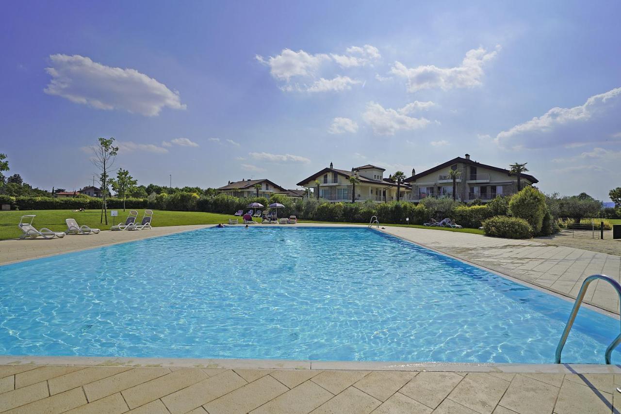 Giulia Luxury Apartment Sirmione Kültér fotó